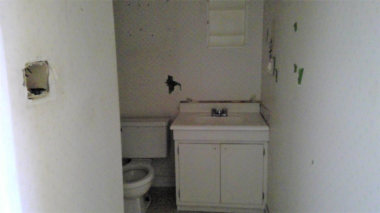 1008 Sandlin Place, Unit I Raleigh, NC 27606 - Photo 20 of 25 Photo 20
