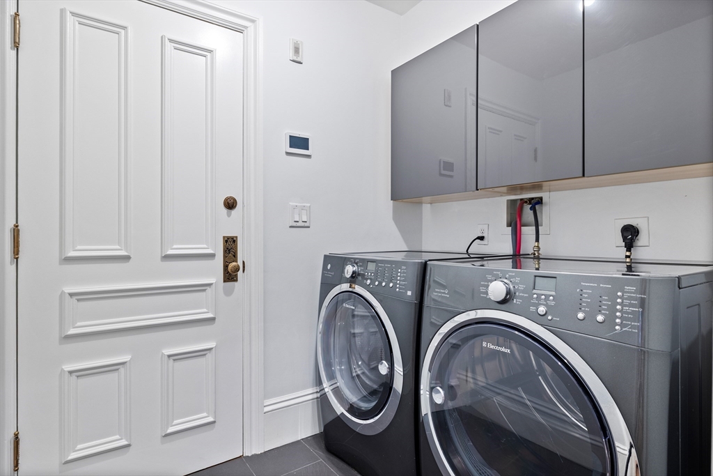 117 St Botolph Street, Unit 1 Boston, MA 02115 - Photo 18 of 23