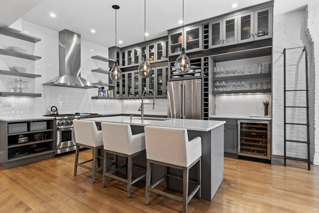 117 St Botolph Street, Unit 1 Boston, MA 02115 - Photo 6 of 23