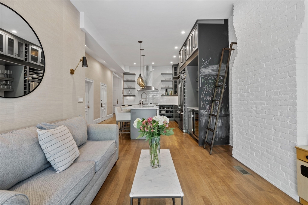 117 St Botolph Street, Unit 1 Boston, MA 02115 - Photo 7 of 23