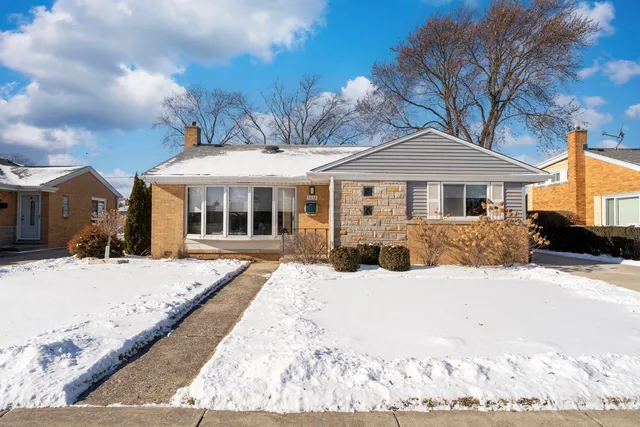 $495,000 | 8832 Osceola Avenue, Morton Grove, IL 60053