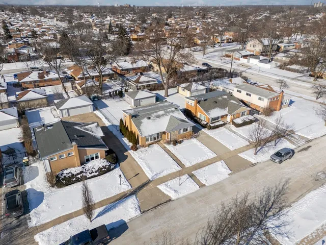 $495,000 | 8832 Osceola Avenue, Morton Grove, IL 60053