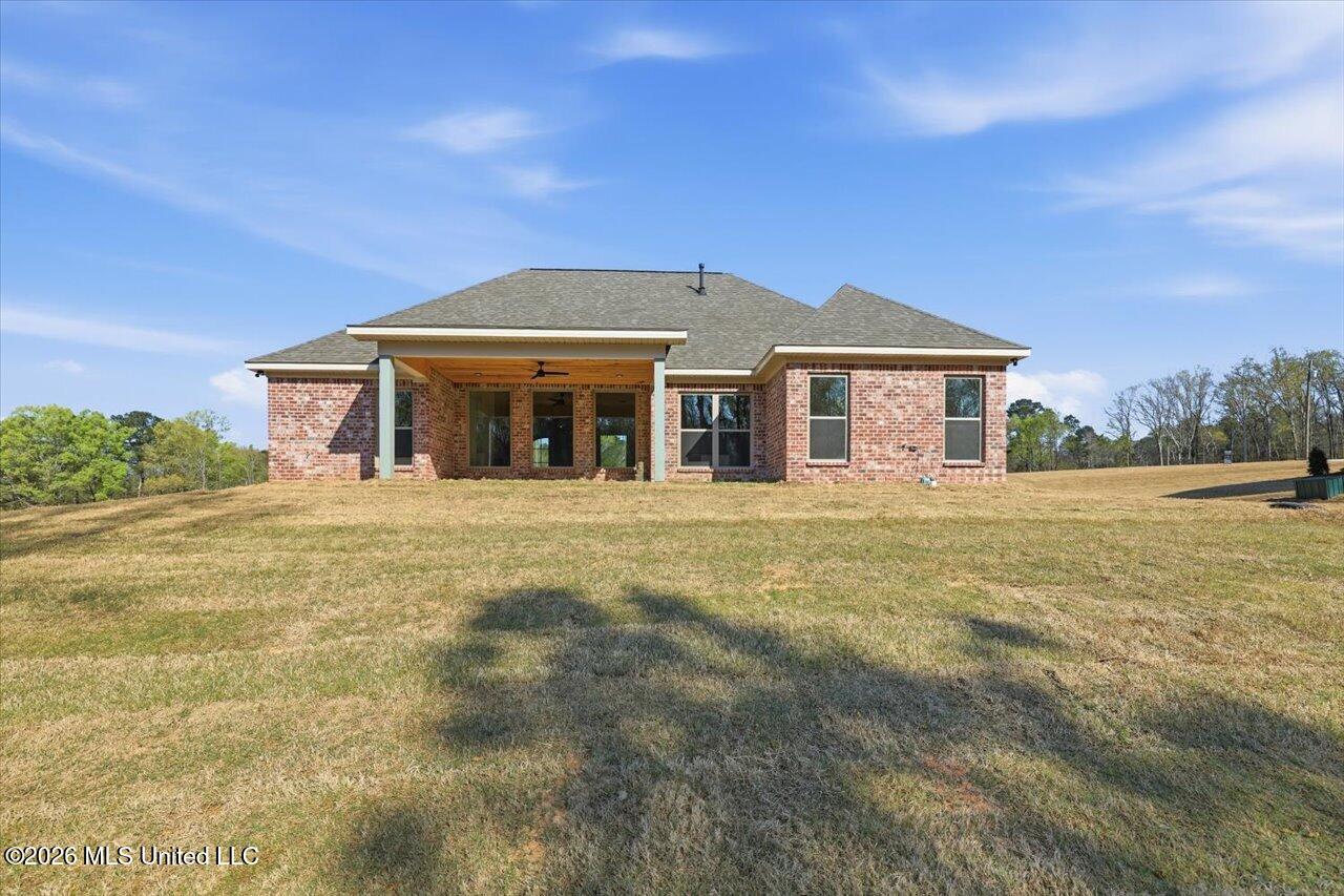 939 Mullican Road Florence, MS 39073 - Photo 33 of 66 33-939 Mullican Rd _ Home Tours MS
