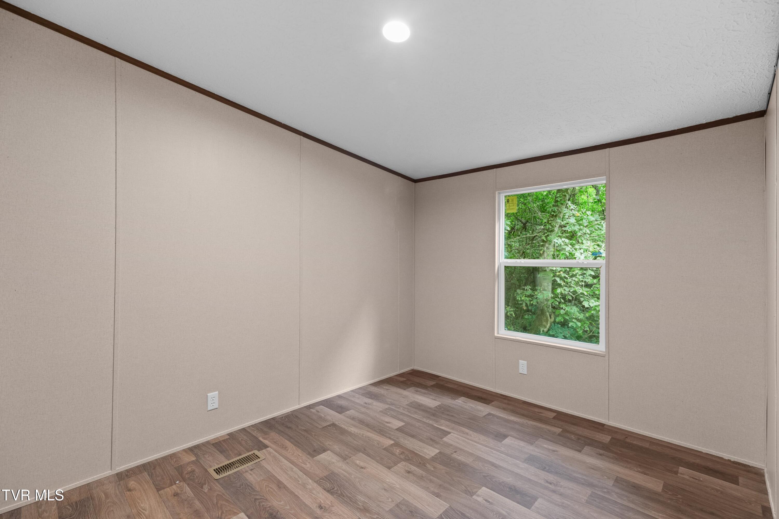 814 Pullen Road Whitesburg, TN 37891 - Photo 19 of 27 019-814PullenRoad-Whitesburg-TN-37891-SM