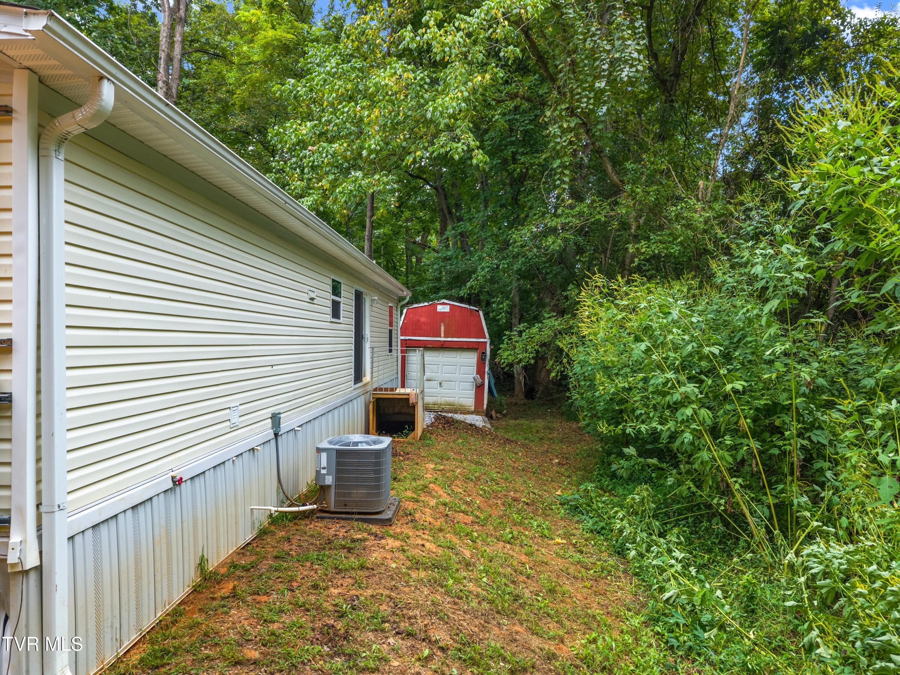 814 Pullen Road Whitesburg, TN 37891 - Photo 22 of 27 022-814PullenRoad-Whitesburg-TN-37891-SM