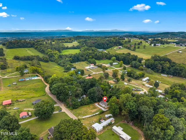 $219,900 | 814 Pullen Road, Whitesburg, TN 37891