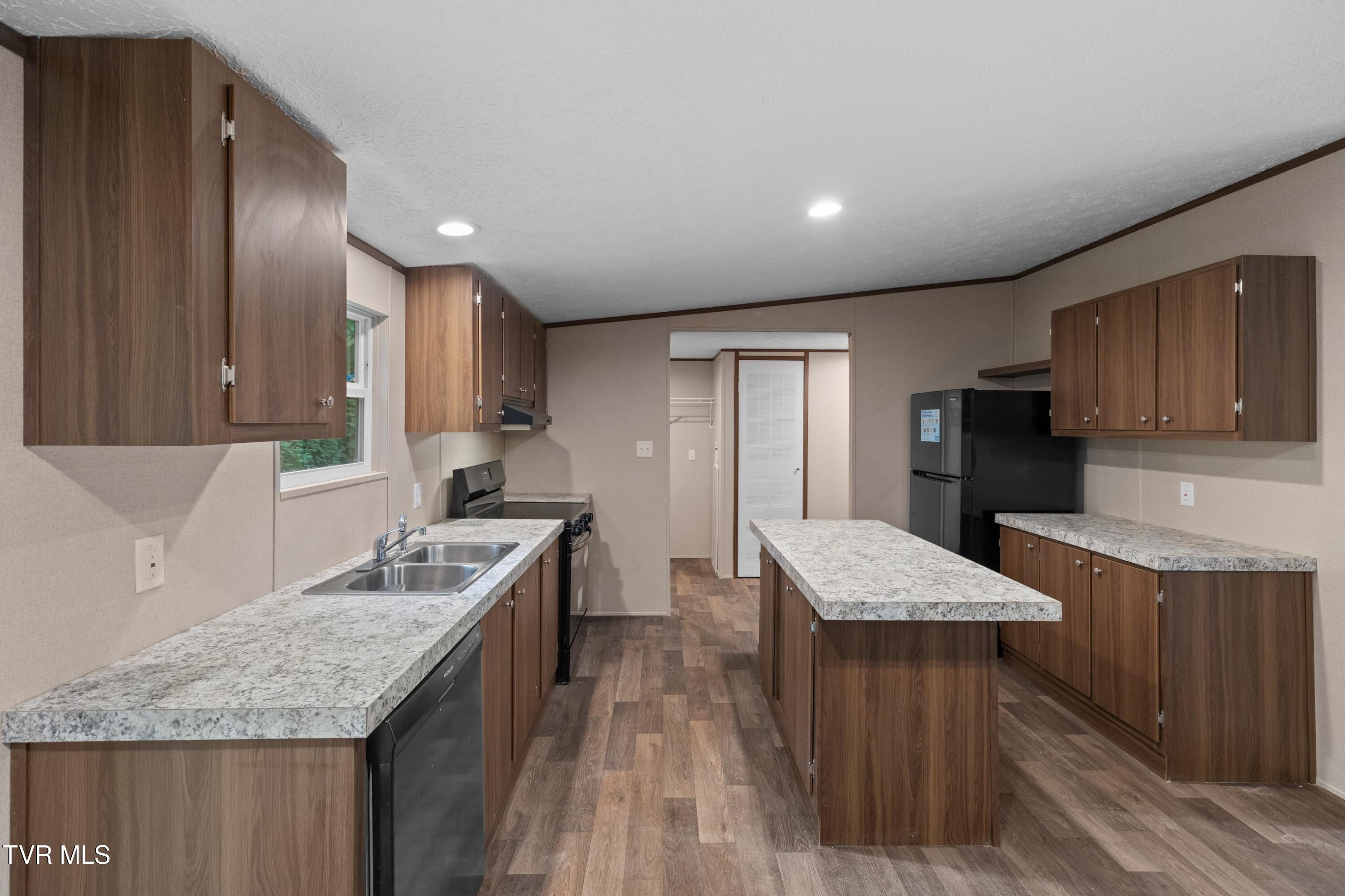 814 Pullen Road Whitesburg, TN 37891 - Photo 9 of 27 009-814PullenRoad-Whitesburg-TN-37891-SM