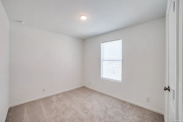 $1,500 | 12112 La Cuchilla, San Antonio, TX 78245