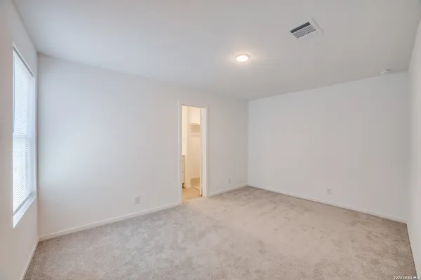 $1,500 | 12112 La Cuchilla, San Antonio, TX 78245