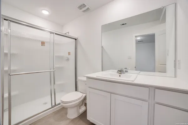 $1,500 | 12112 La Cuchilla, San Antonio, TX 78245