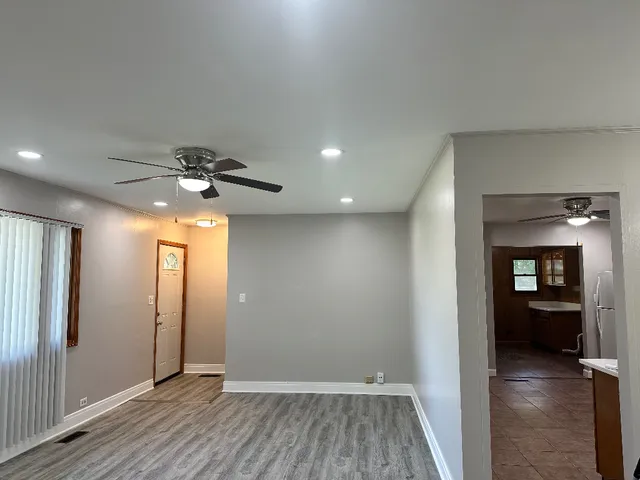 $160,000 | 433 Lakewood Boulevard, Park Forest, IL 60466