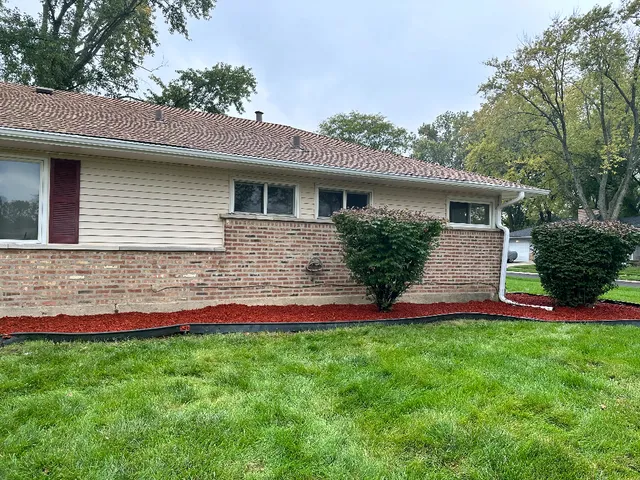 $160,000 | 433 Lakewood Boulevard, Park Forest, IL 60466