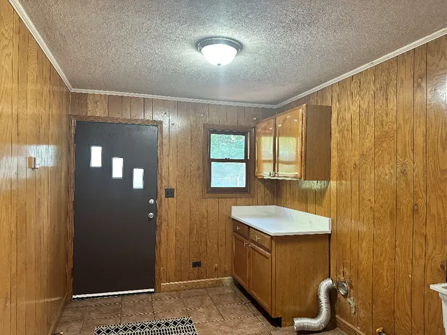 $160,000 | 433 Lakewood Boulevard, Park Forest, IL 60466