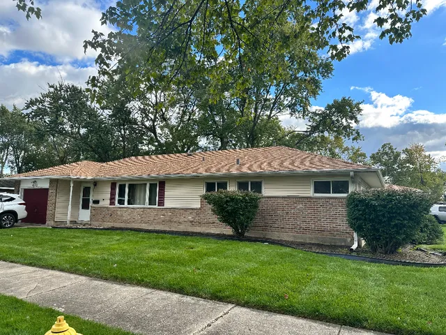$160,000 | 433 Lakewood Boulevard, Park Forest, IL 60466
