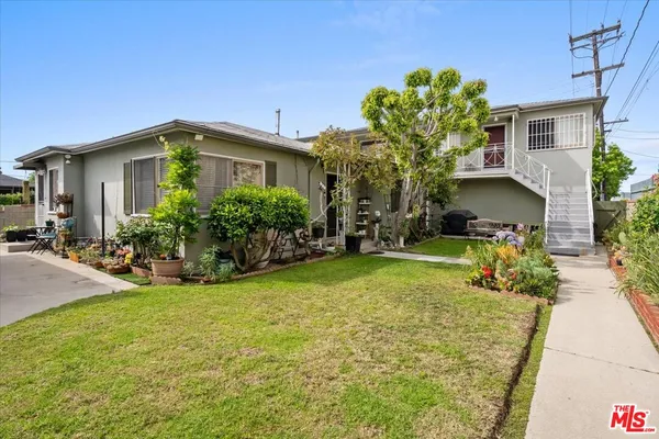 $1,995,000 | 2210 24th Street, Santa Monica, CA 90405