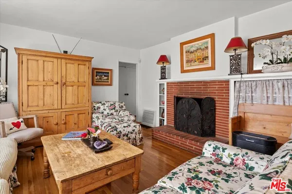 $1,995,000 | 2210 24th Street, Santa Monica, CA 90405