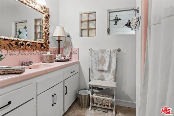 $1,995,000 | 2210 24th Street, Santa Monica, CA 90405