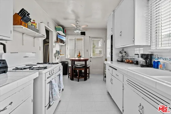 $1,995,000 | 2210 24th Street, Santa Monica, CA 90405