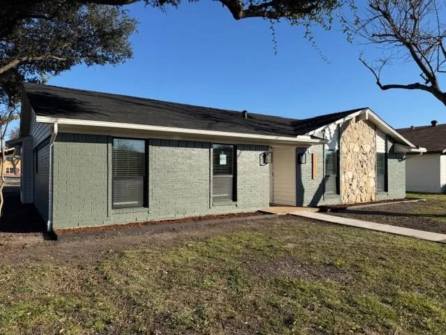 $2,400 | 3302 Latham Drive, Garland, TX 75044
