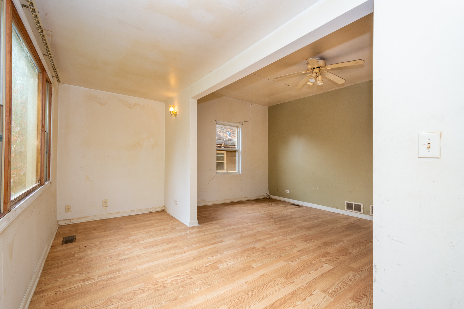 38178 1st Avenue Spring Grove, IL 60081 - Photo 2 of 19