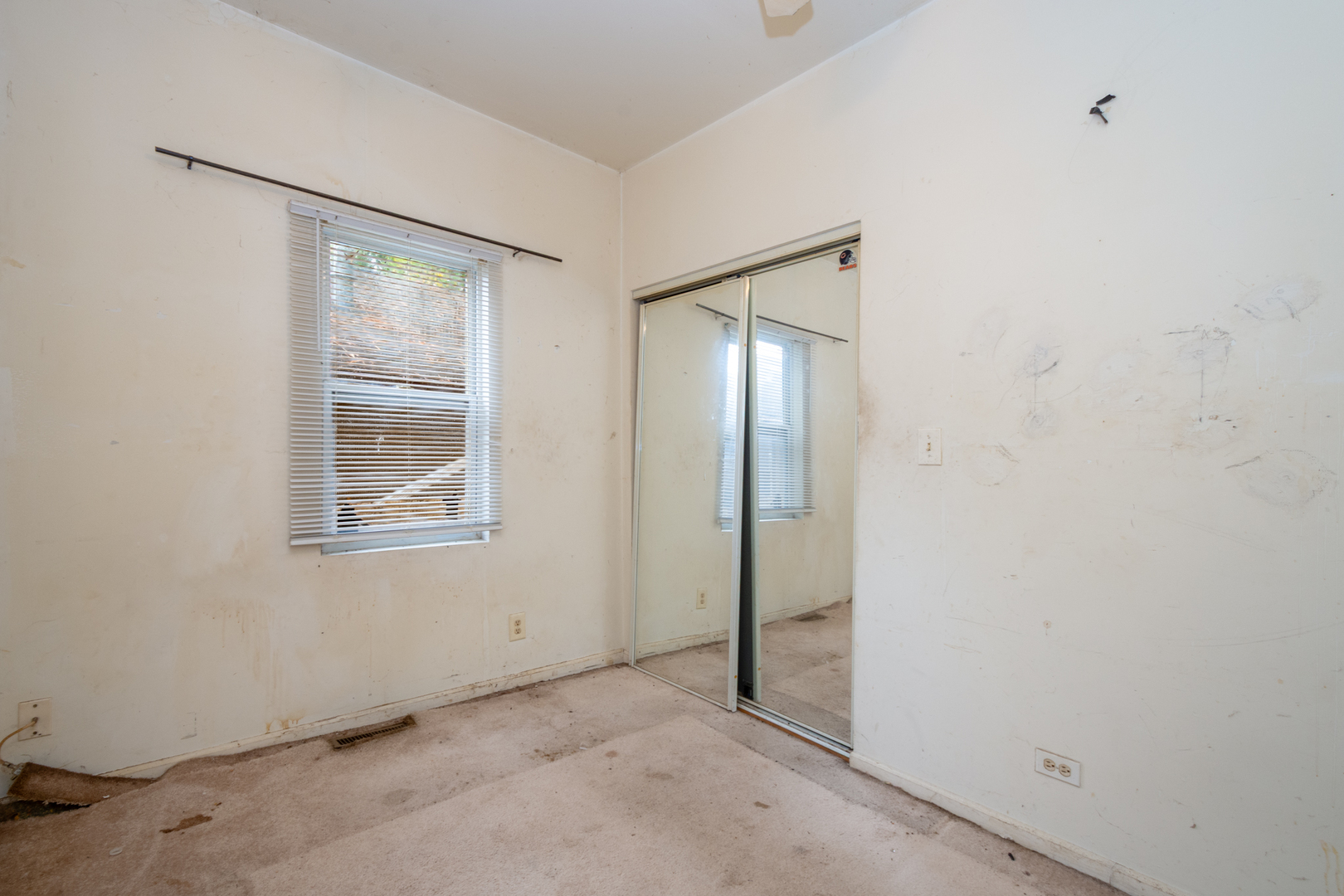 38178 1st Avenue Spring Grove, IL 60081 - Photo 8 of 19 an empty room with windows and closet