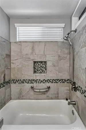 $3,500 | 17859 Yucca Street, Hesperia, CA 92345