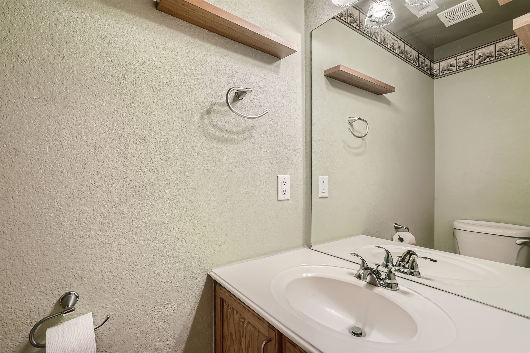 215 Spruce Drive Kyle, TX 78640 - Photo 13 of 23