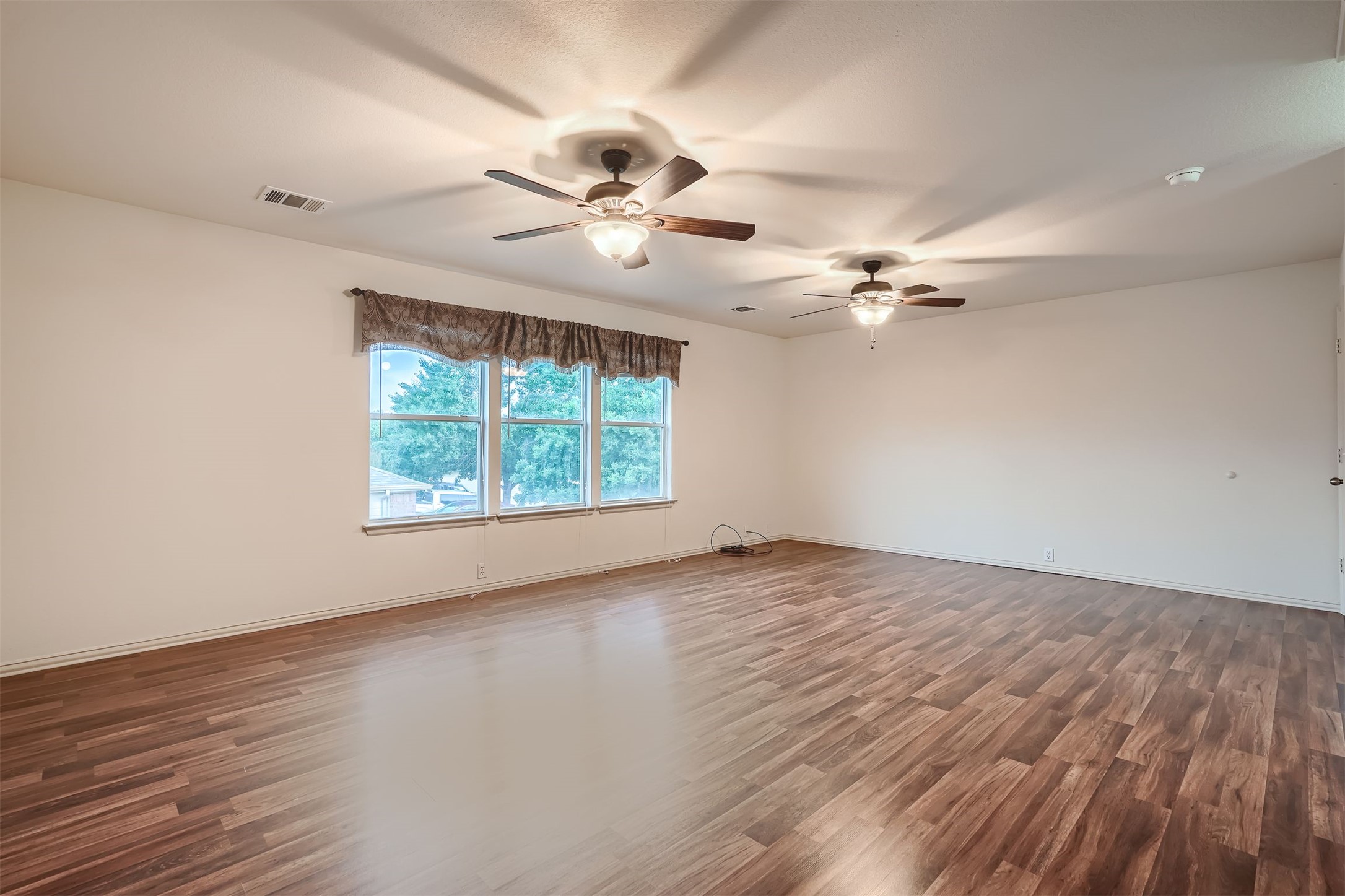 215 Spruce Drive Kyle, TX 78640 - Photo 20 of 23