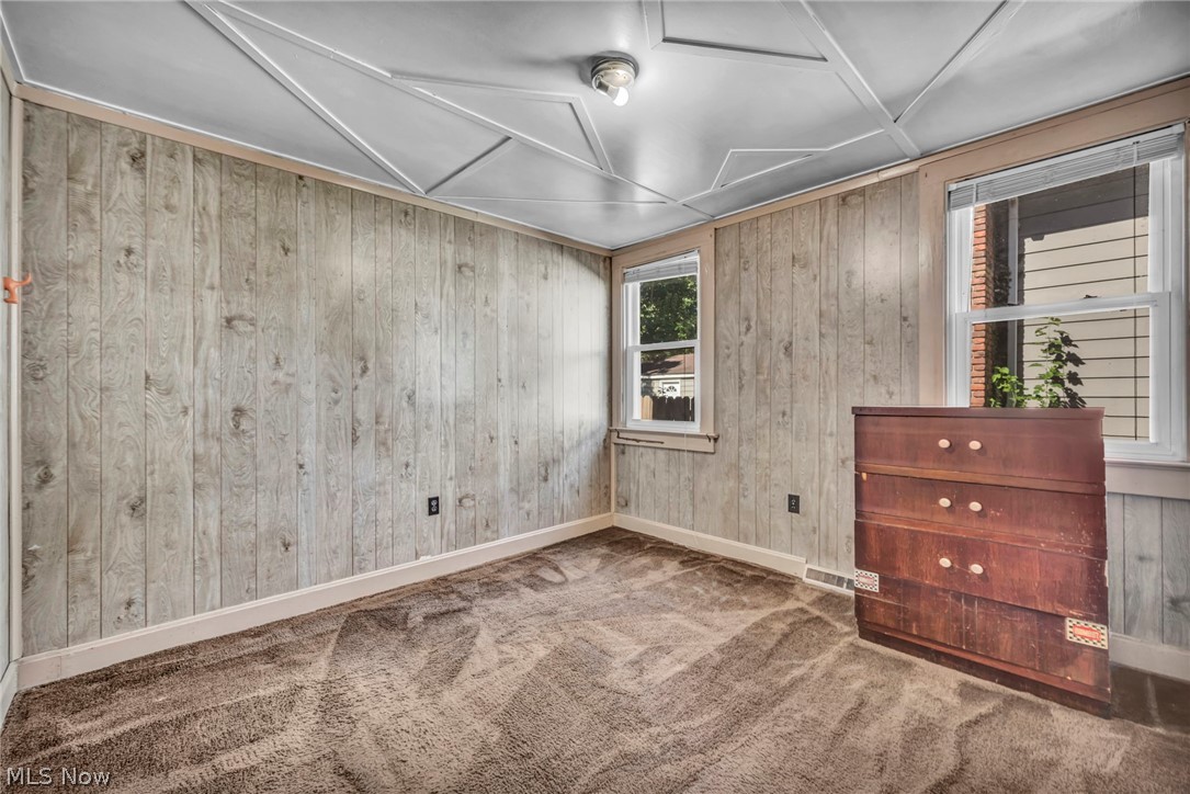 224 Kenyon Road Eastlake, OH 44095 - Photo 11 of 36 First Floor Bedroom