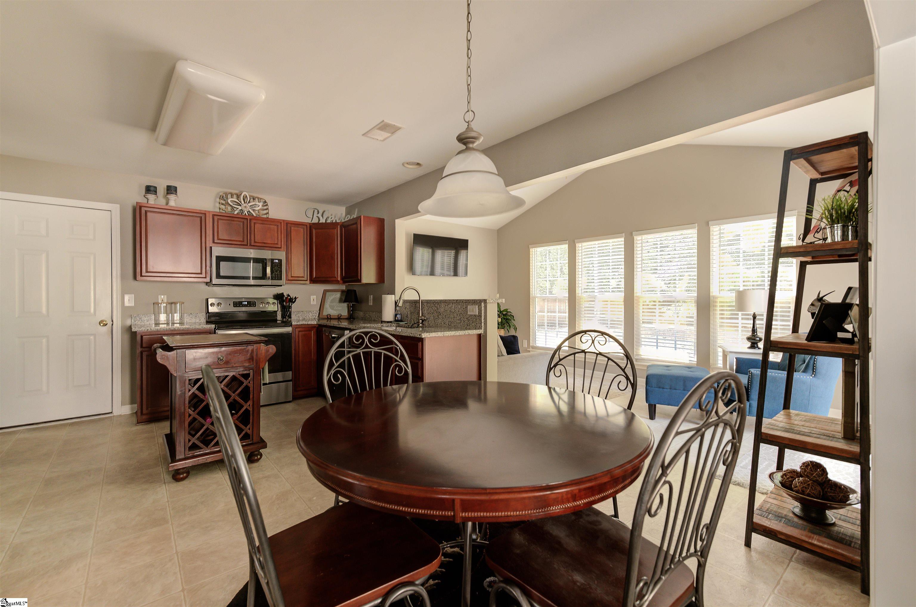 714 Sugar Maple Court Fountain Inn, SC 29644 - Photo 12 of 27 Gallery Image 12