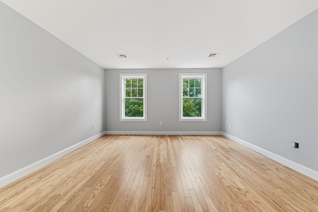 585 Washington Street, Unit MODEL Quincy, MA 02169 - Photo 17 of 35