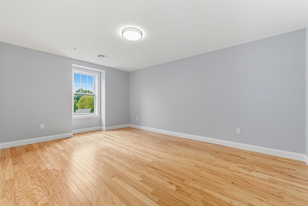 585 Washington Street, Unit MODEL Quincy, MA 02169 - Photo 20 of 35