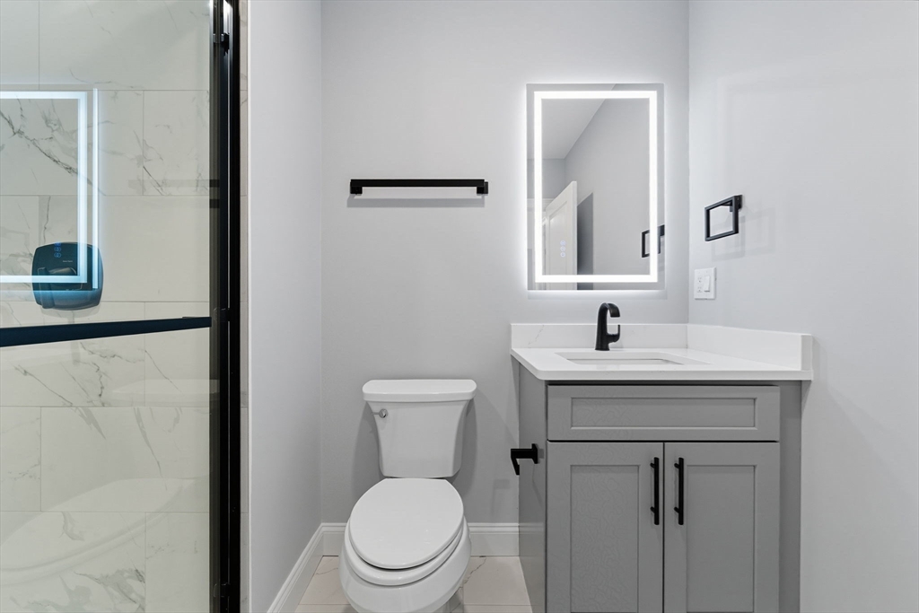 585 Washington Street, Unit MODEL Quincy, MA 02169 - Photo 27 of 35