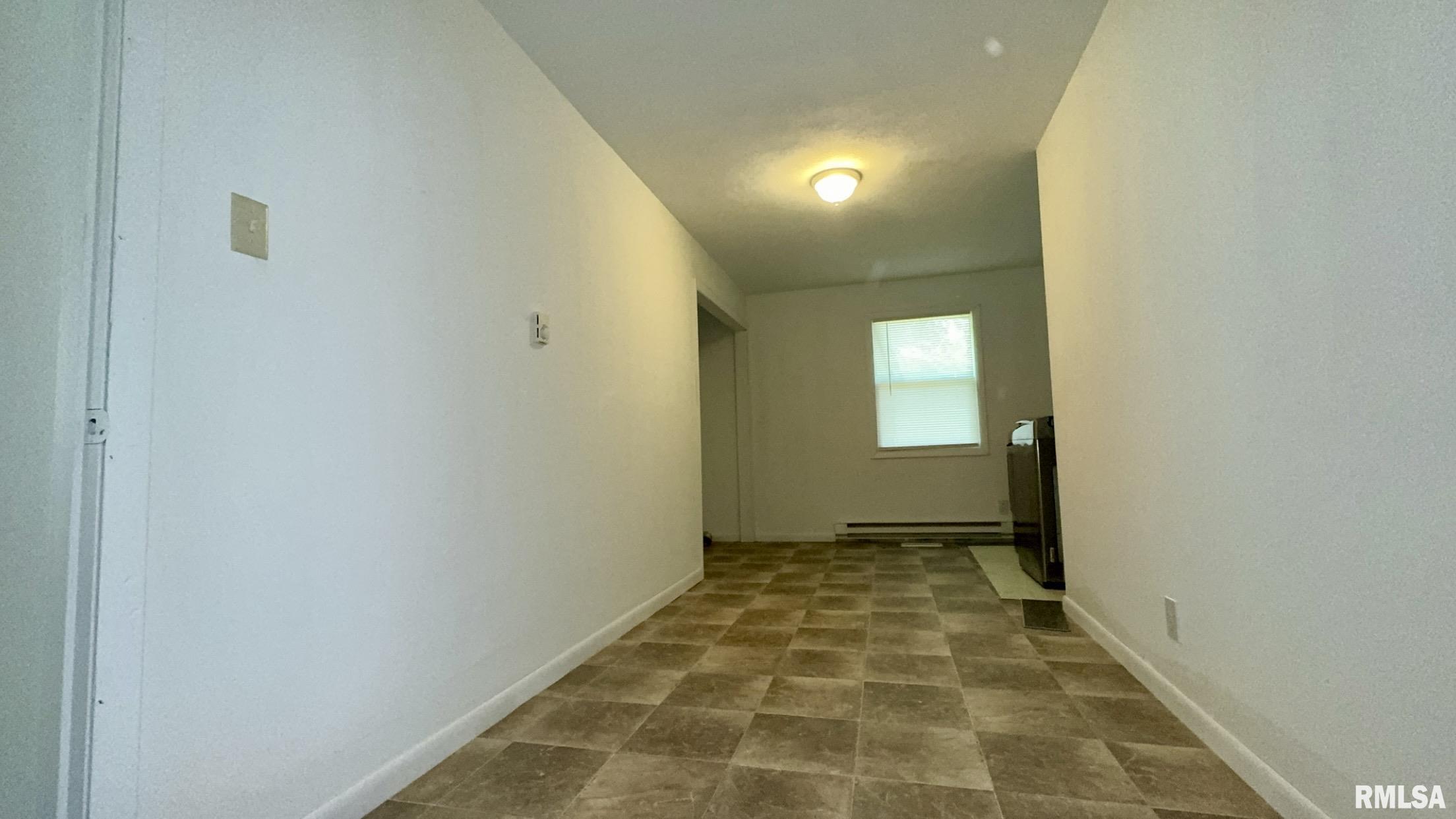 724 Division Street Benton, IL 62812 - Photo 11 of 16