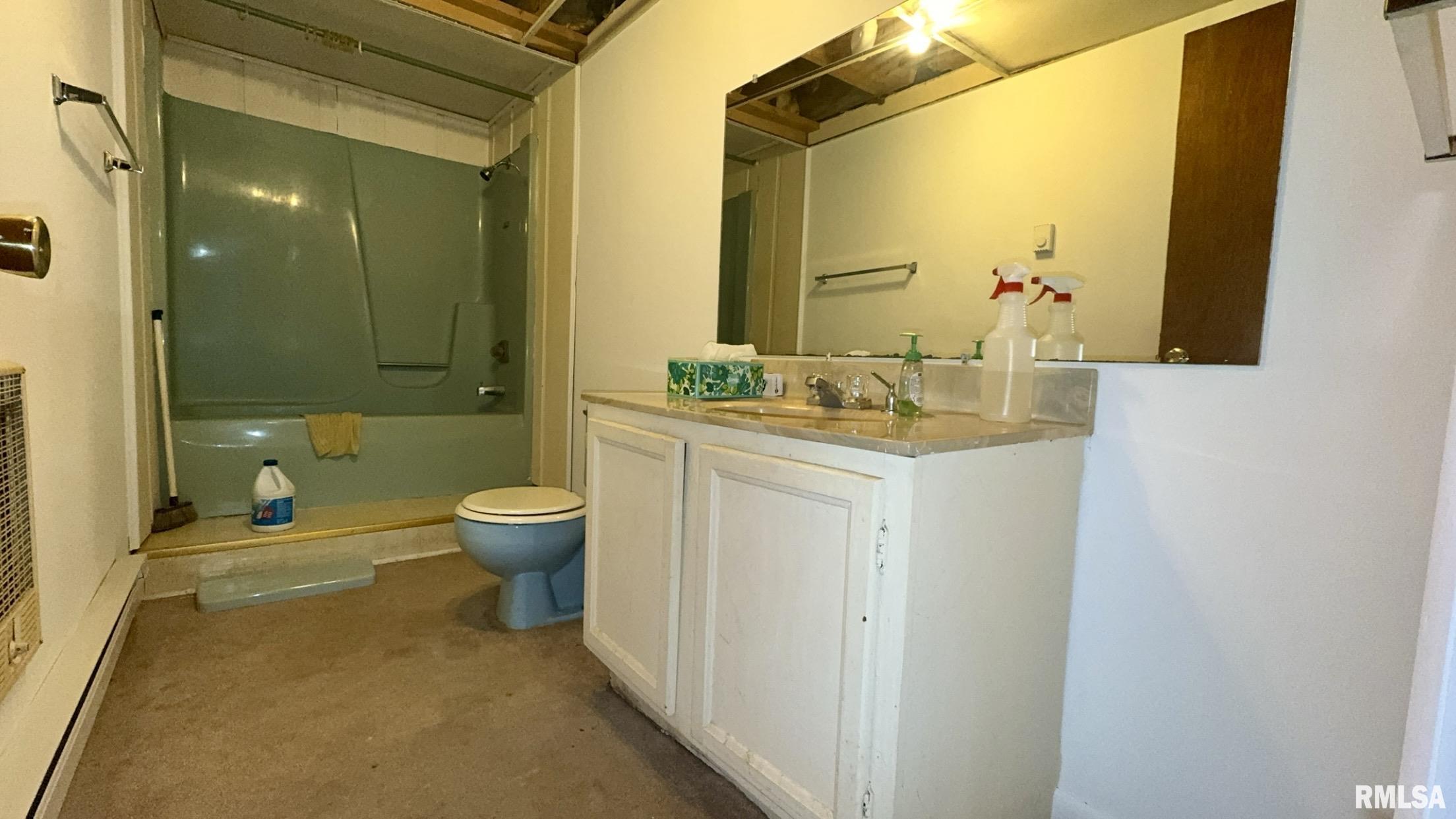 724 Division Street Benton, IL 62812 - Photo 14 of 16