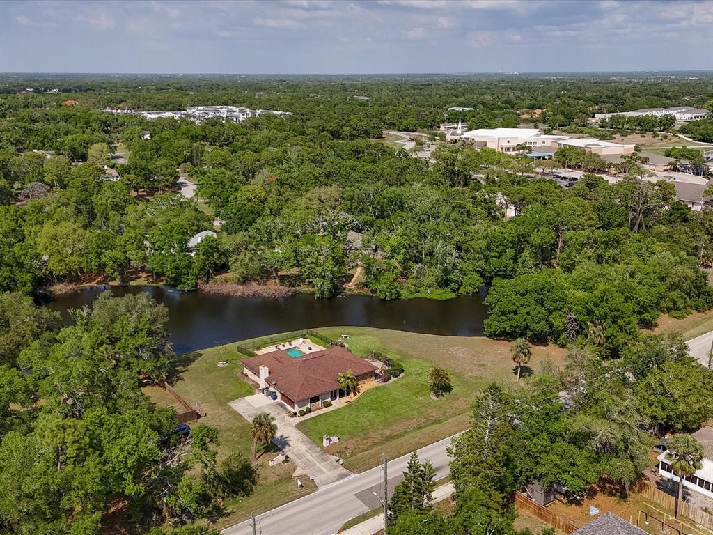 3927 Desoto Road Sarasota, FL 34243 - Photo 3 of 67