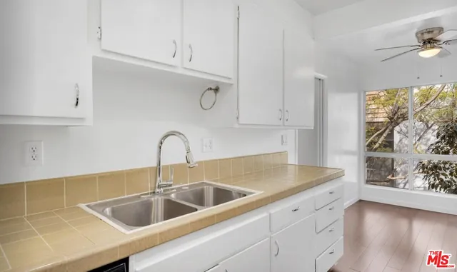 $4,200 | 5845 Doverwood Drive, Unit 302, Culver City, CA 90230