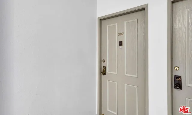 $4,200 | 5845 Doverwood Drive, Unit 302, Culver City, CA 90230