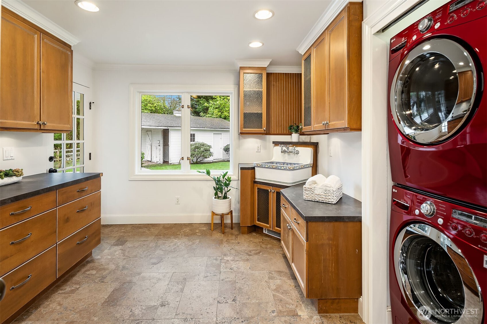 6 Diamond Ranch South Bellevue, WA 98004 - Photo 22 of 40