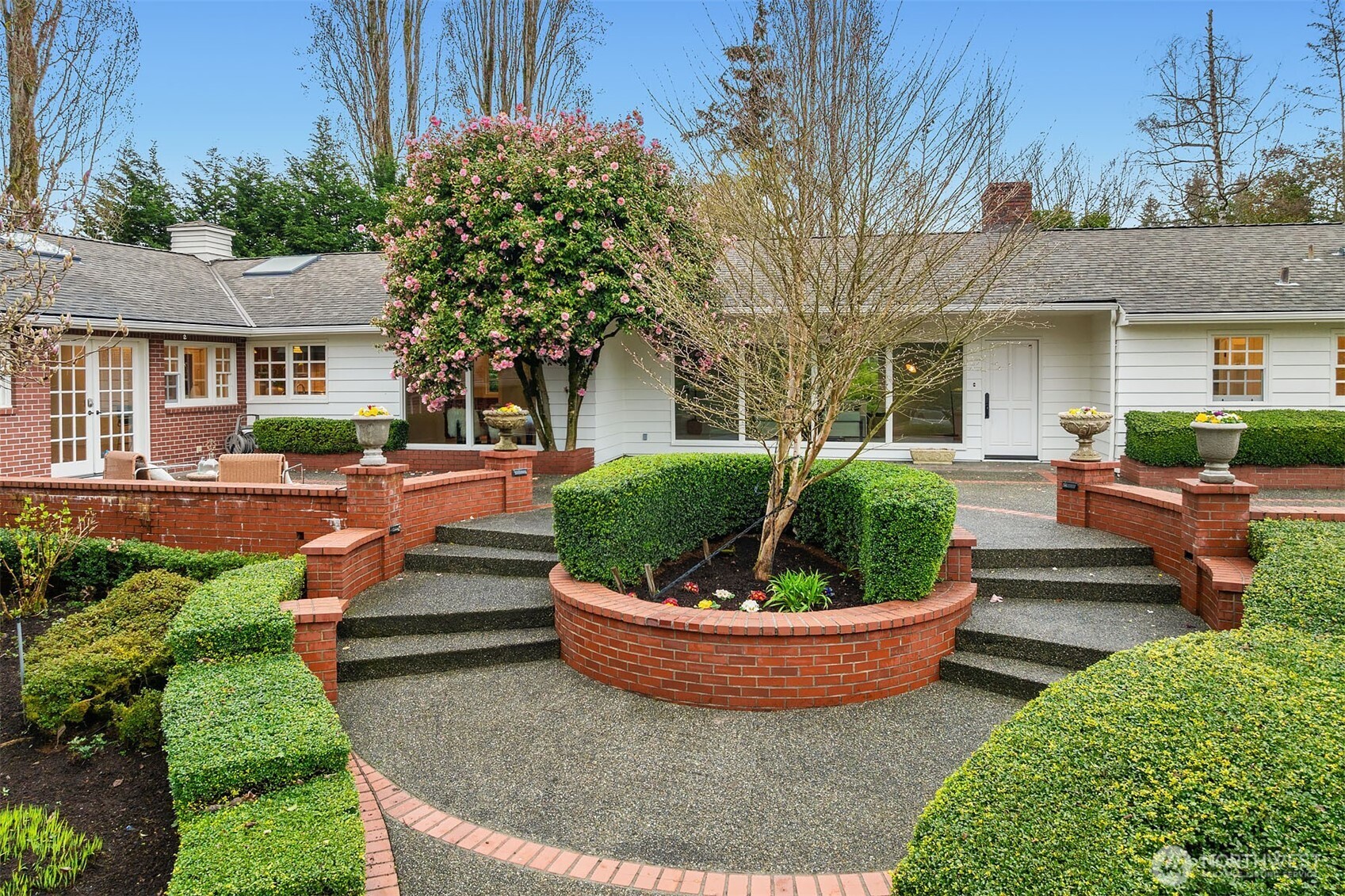 6 Diamond Ranch South Bellevue, WA 98004 - Photo 7 of 40