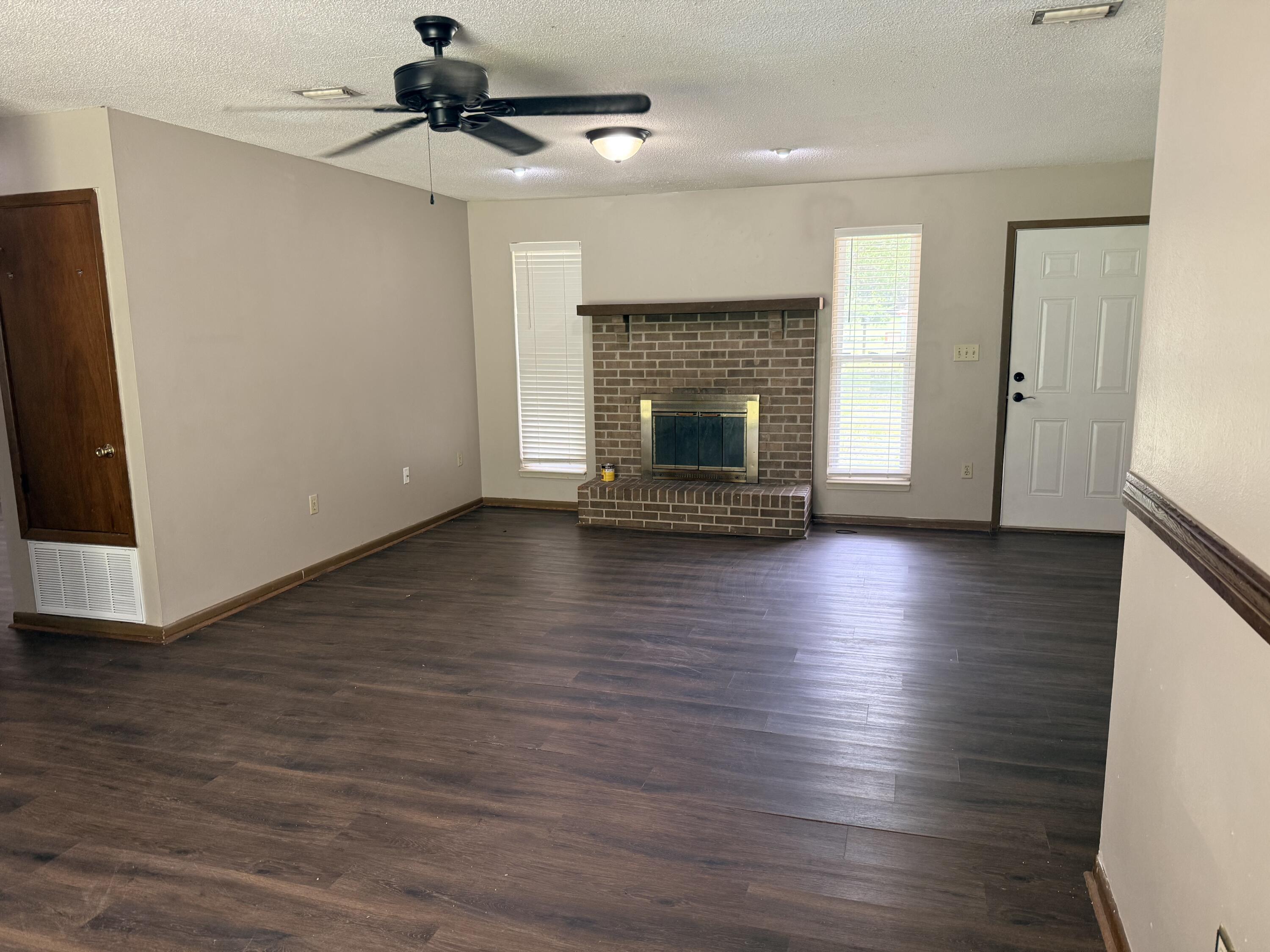 754 Ridge Lake Road Crestview, FL 32536 - Photo 2 of 35 IMG_1630