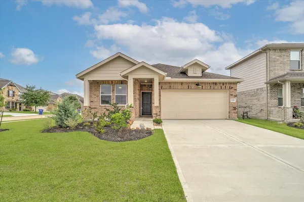 $2,800 | 8438 Bay Rdg Circle, Baytown, TX 77523