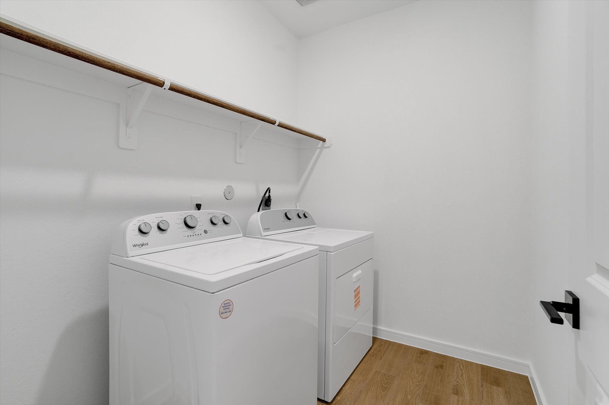 8438 Bay Rdg Circle Baytown, TX 77523 - Photo 38 of 44 a utility room with dryer and washer