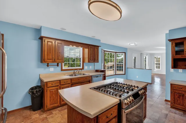 $599,000 | 267 Golf Course Lane, Winchester, TN 37398