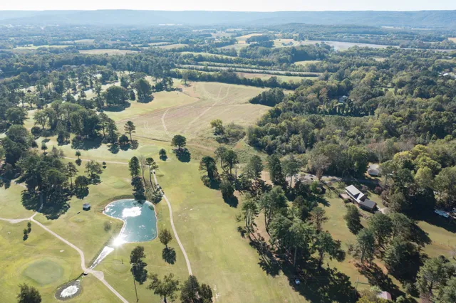 $599,000 | 267 Golf Course Lane, Winchester, TN 37398