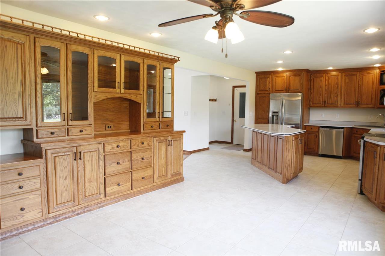 22895 Broadway Road Morton, IL 61550 - Photo 8 of 29 Gallery Image 8