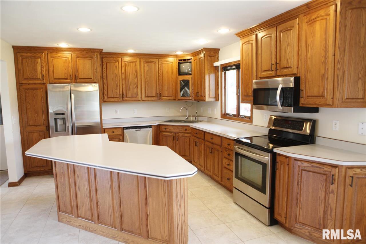 22895 Broadway Road Morton, IL 61550 - Photo 9 of 29 Gallery Image 9
