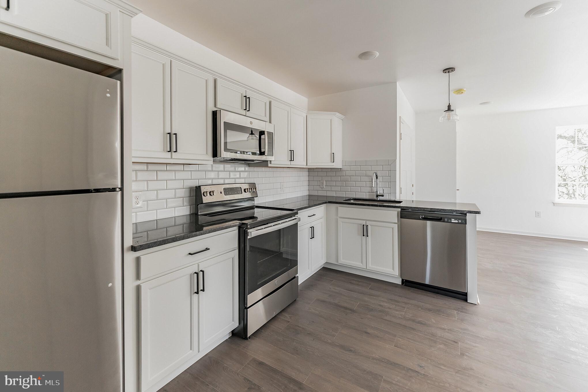7105 Ridge Avenue, Unit A3 Philadelphia, PA 19128 - Photo 3 of 10