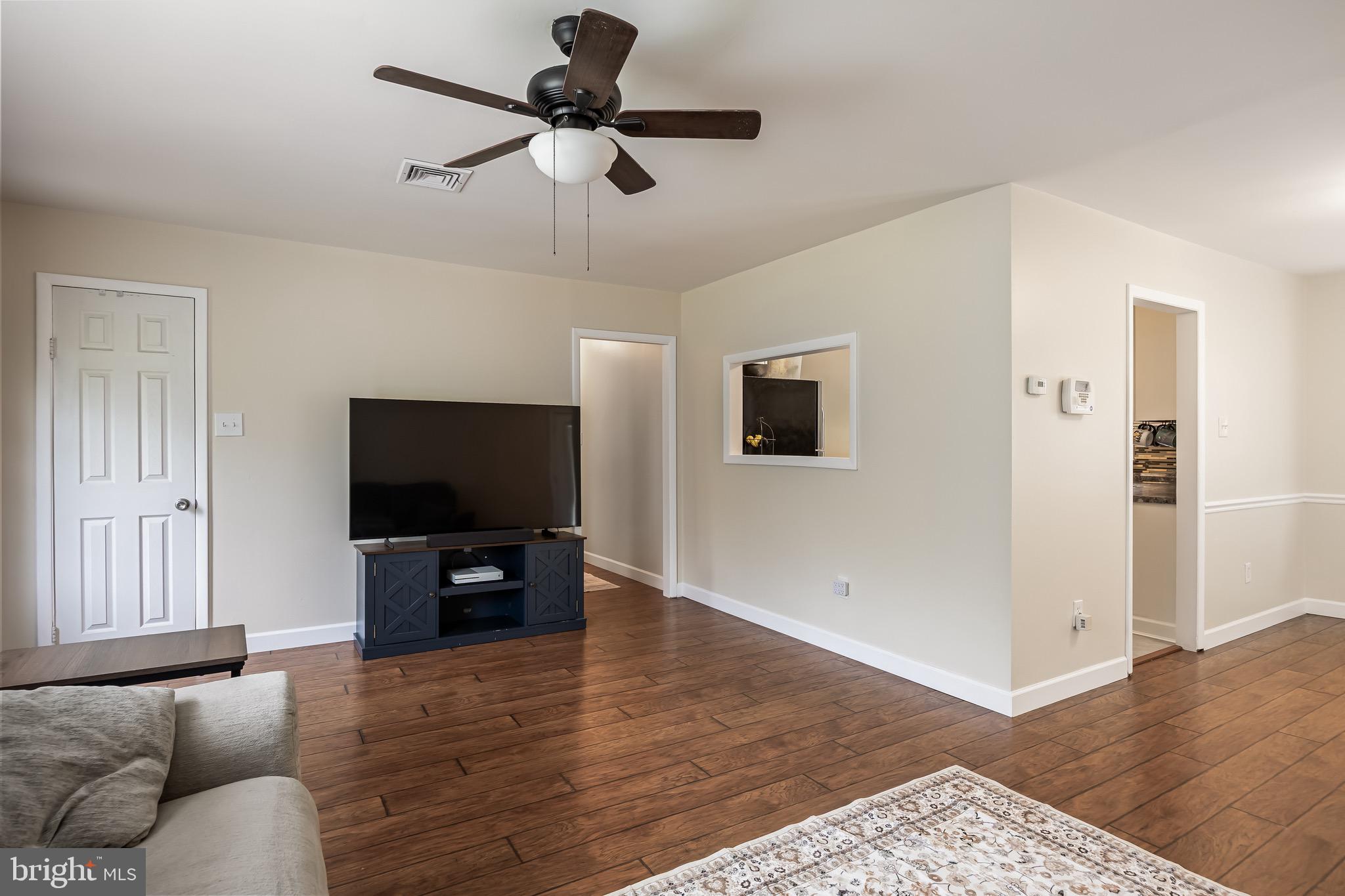 925 Lower Landing Road Blackwood, NJ 08012 - Photo 4 of 25