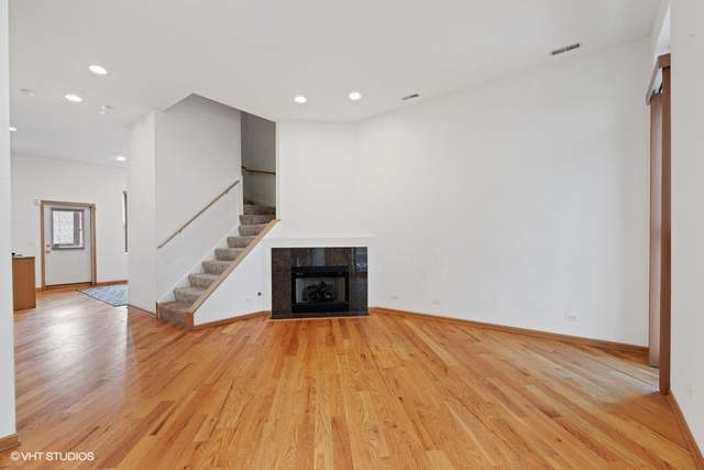 15 North Ada Street Chicago, IL 60607 - Photo 2 of 31